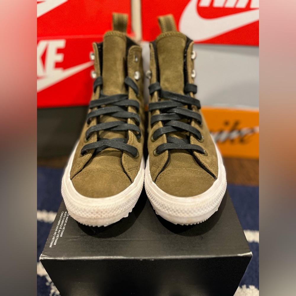 Converse High Top - Picture 2 of 6
